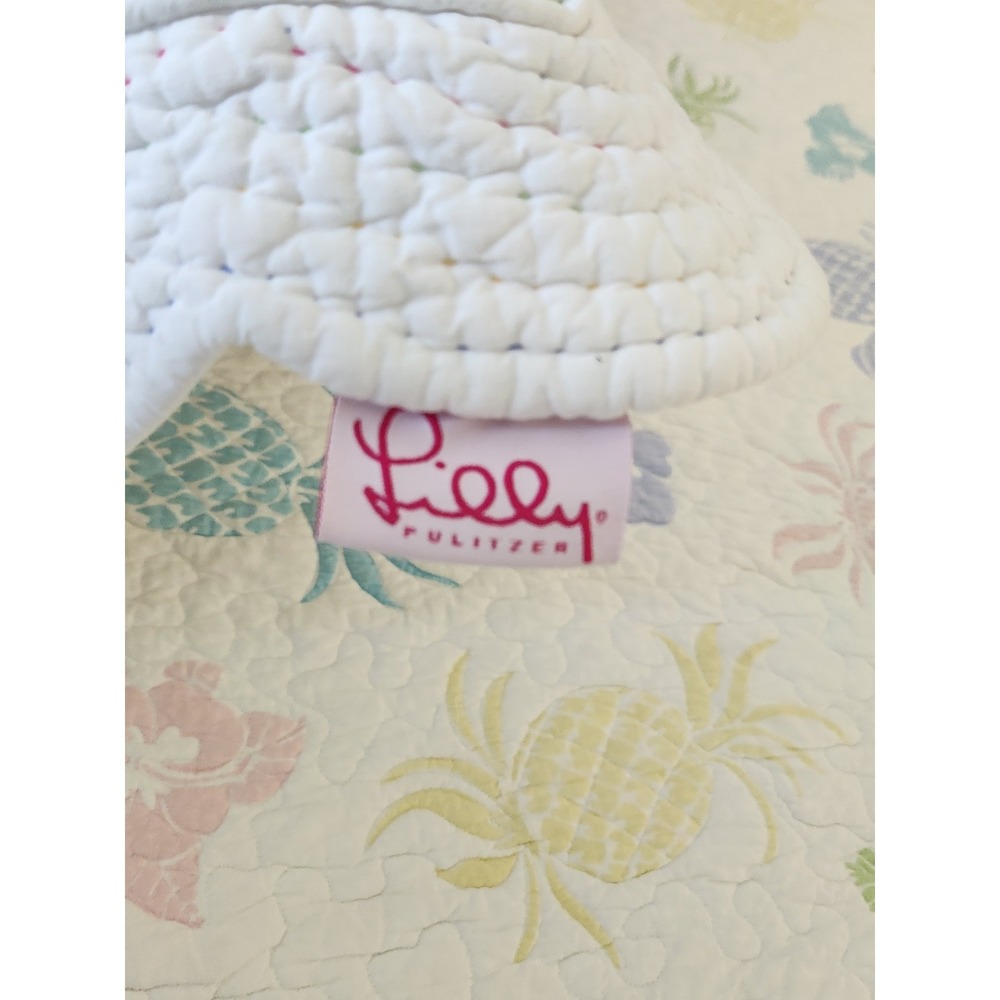Lilly Pulitzer Quilt Comforter Bedspread Pastel Pineapples + 2 Shams KING - Picture 7 of 11